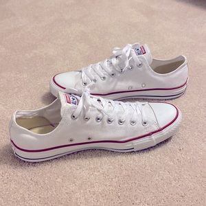 LIKE NEW Converse All Star “Chuck Taylor” White Canvas Sneakers - Men Size 11